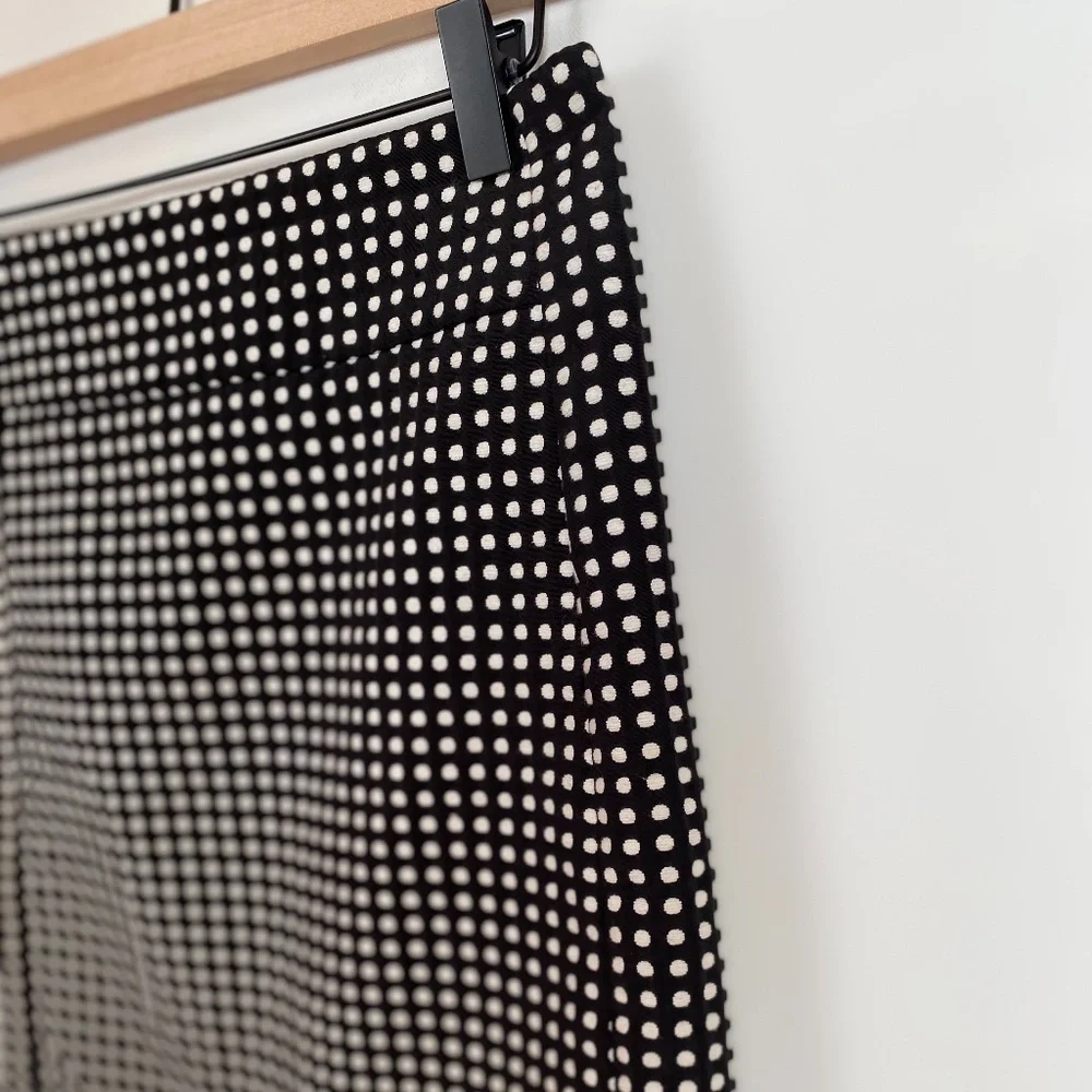 LOFT polka dot‎ Black & White skirt, Size 2